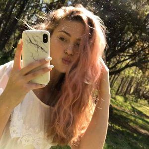 Meet your Posher, Briana